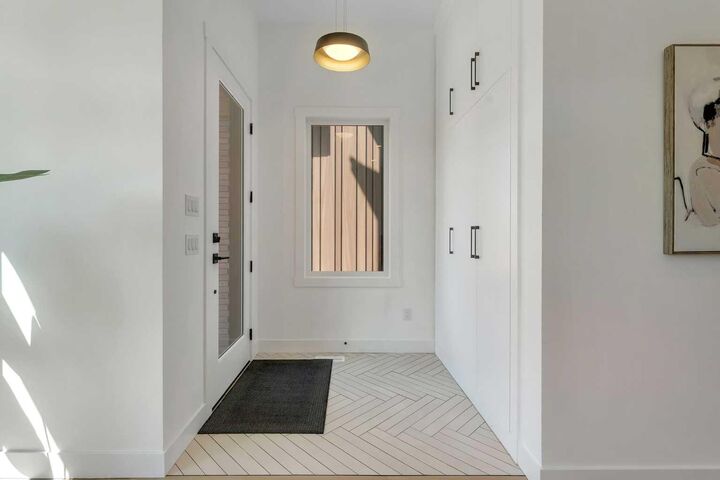 Property Photo: 2220 8 Street NE AB T2M 1S4
