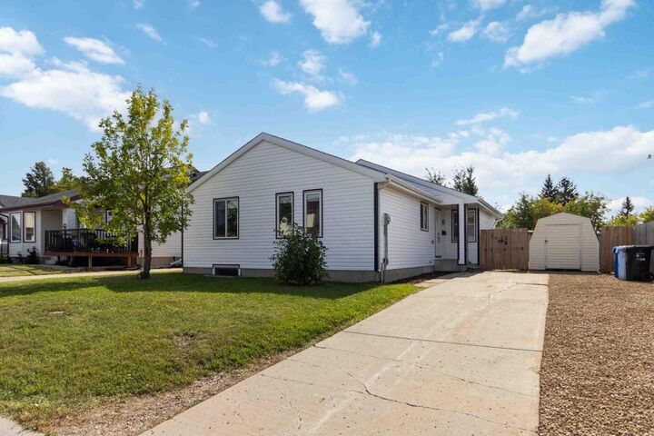 Property Photo:  198 Bird Crescent  AB T9H 4T4 