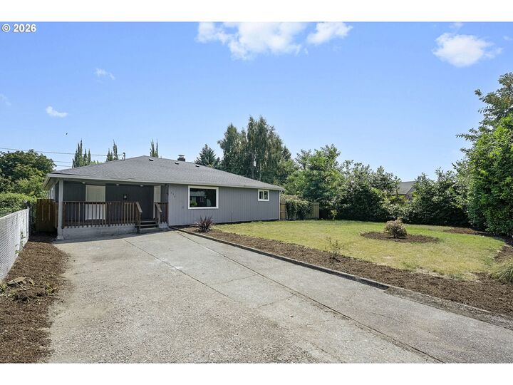 Property Photo:  256 Douglas St  WA 98632 