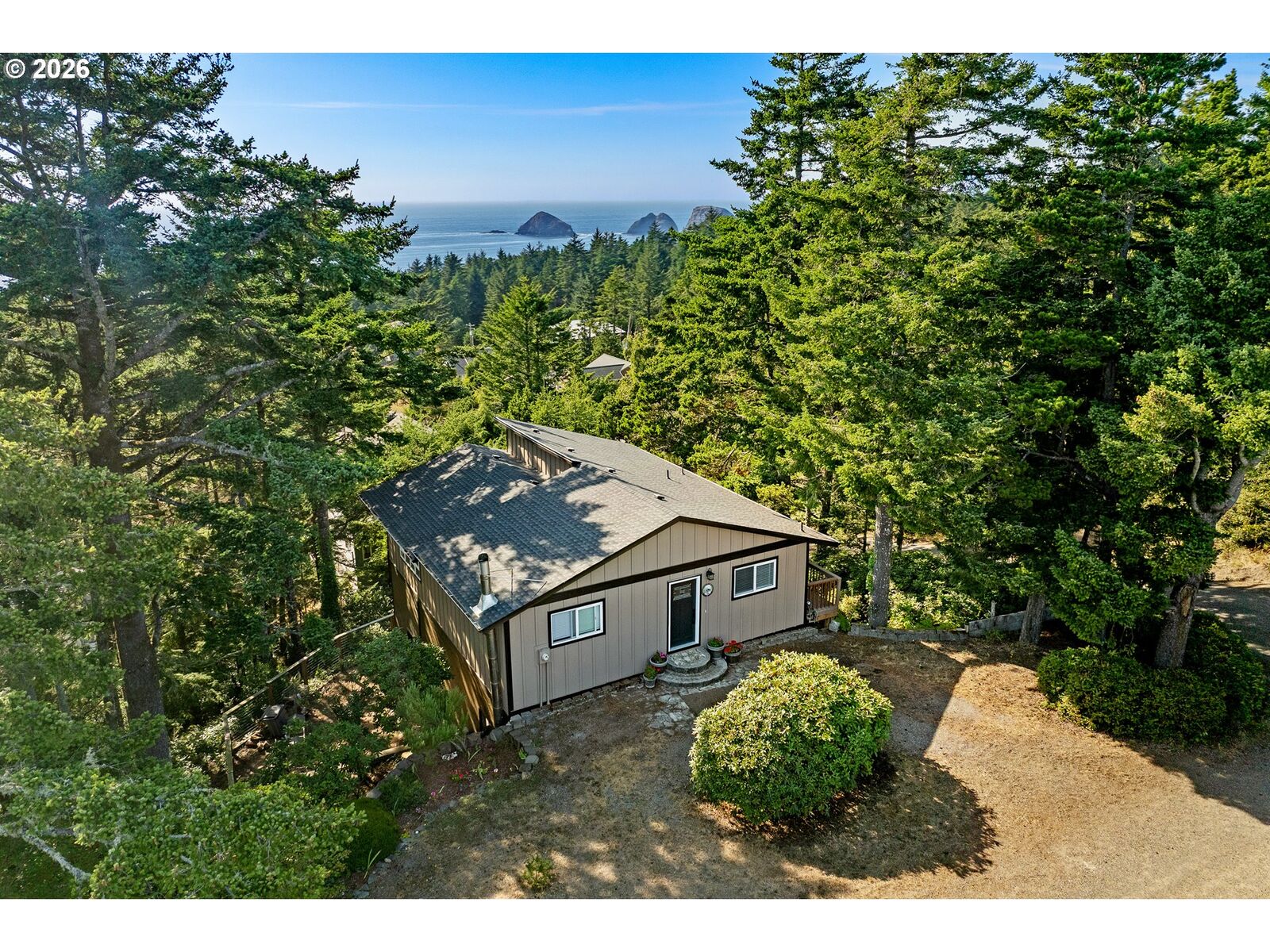 Property Photo:  4995 Grand Ave  OR 97134 