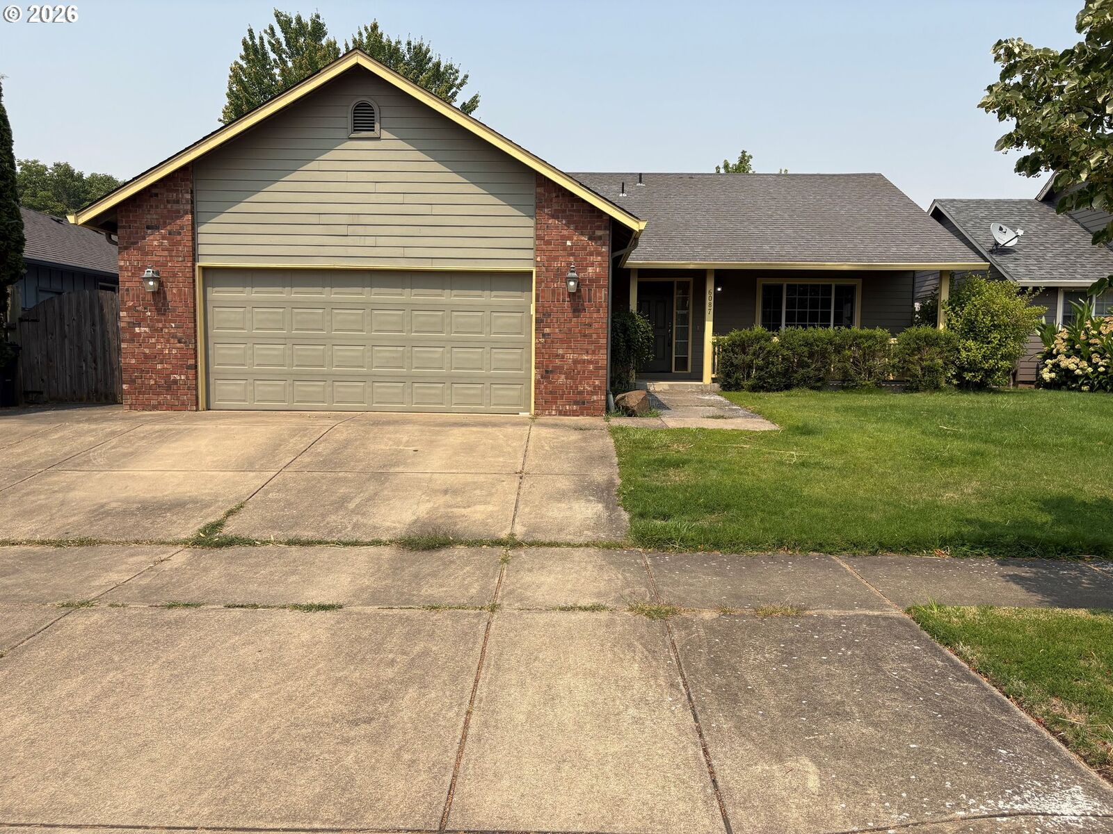 Property Photo:  6087 Geyser Peak Pl  OR 97402 