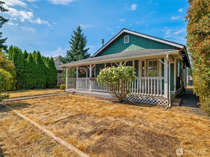 Property Photo: 206 Kentucky Avenue WA 98252