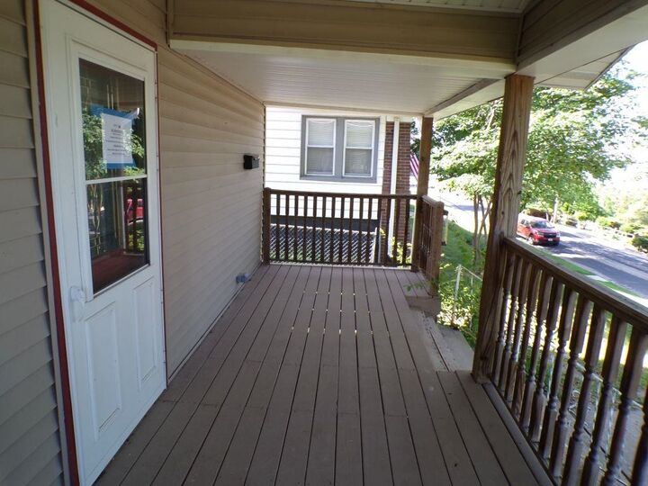 Property Photo: 822 N 4th Street IL 61074