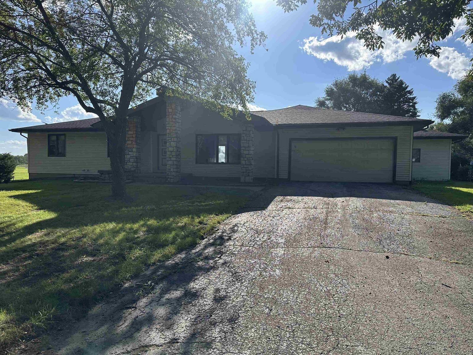 Property Photo: 8090 S Farr Street IL 61074
