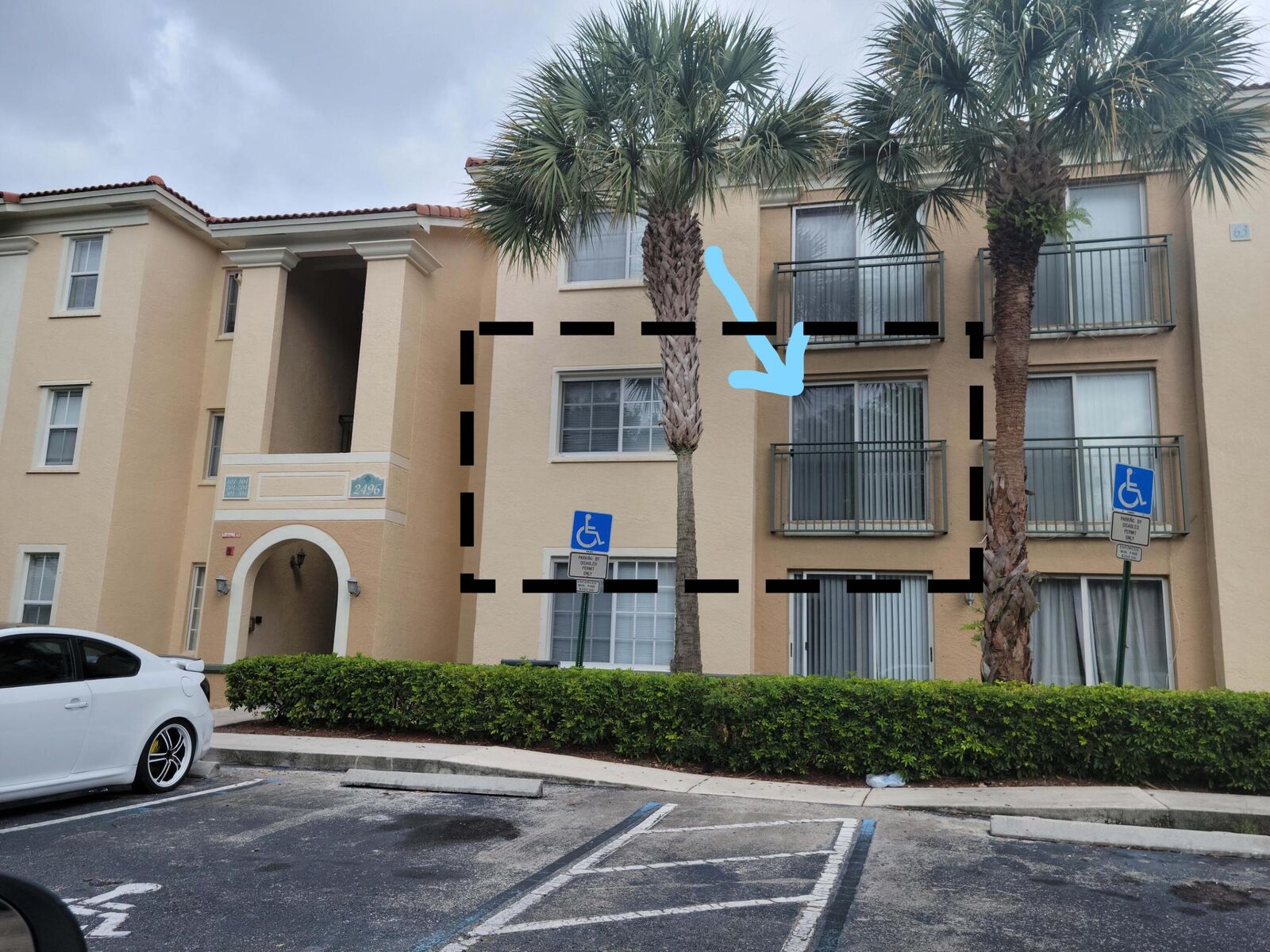 Property Photo: 2496 Centergate Drive 203 FL 33025