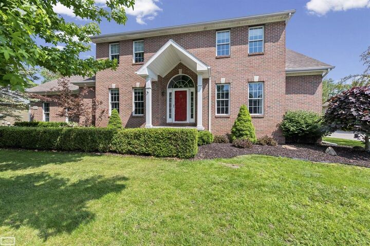 Property Photo:  3276 Shorewood Avenue  MI 48060 