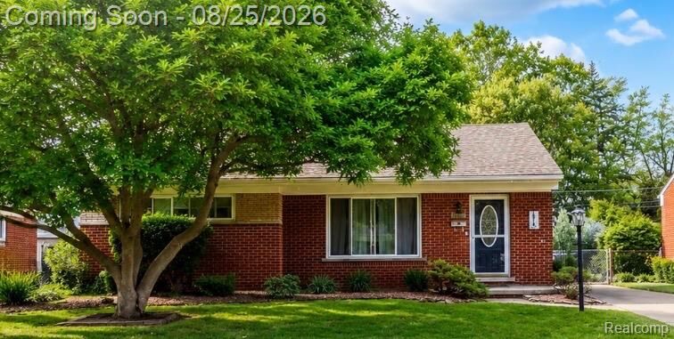 Property Photo:  28716 Westfield Street  MI 48150 