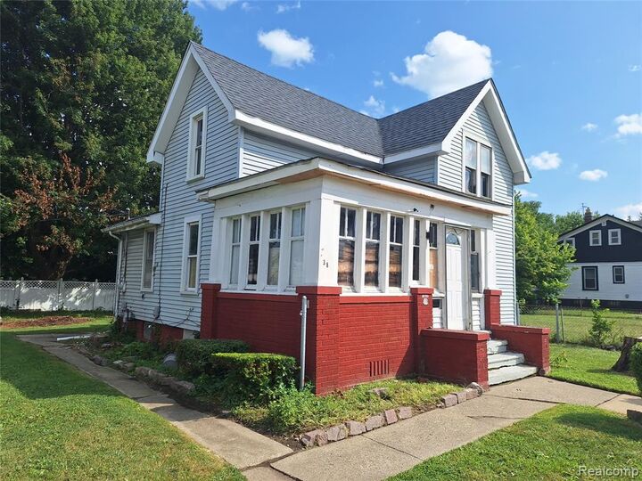 Property Photo:  38 Northbound Gratiot Avenue  MI 48043 