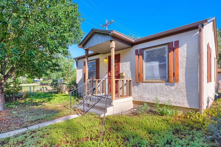 Property Photo:  618 E Uintah Street  CO 80903 