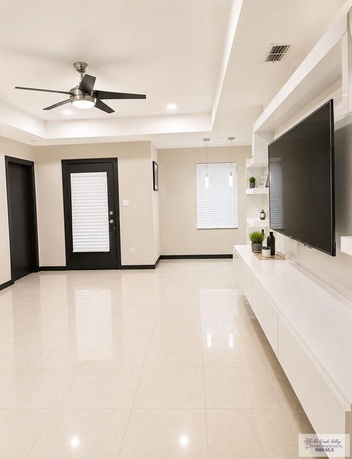 Property Photo:  326 Frambuesa Ln.  TX 78521 