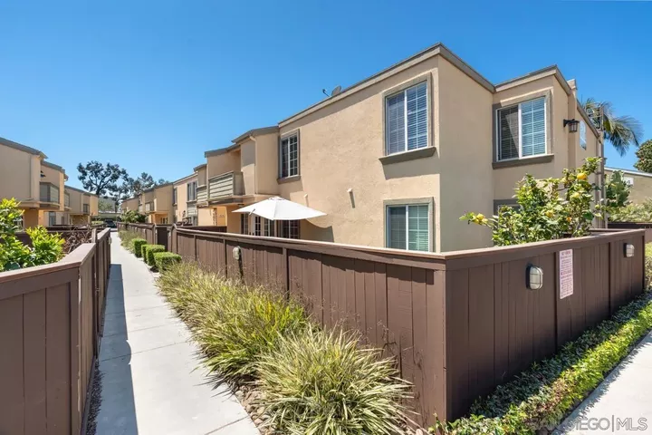 Property Photo: 5402 Balboa Arms 415 CA 92117