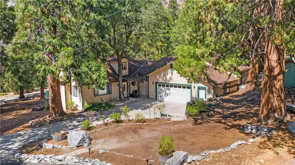 Property Photo:  40353 Valley Of The Falls Drive  CA 92339 
