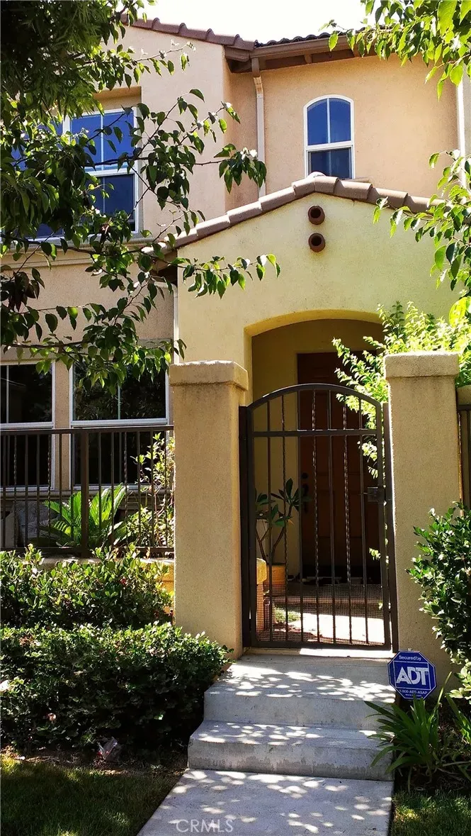 Property Photo:  50 Trailing Vine  CA 92602 