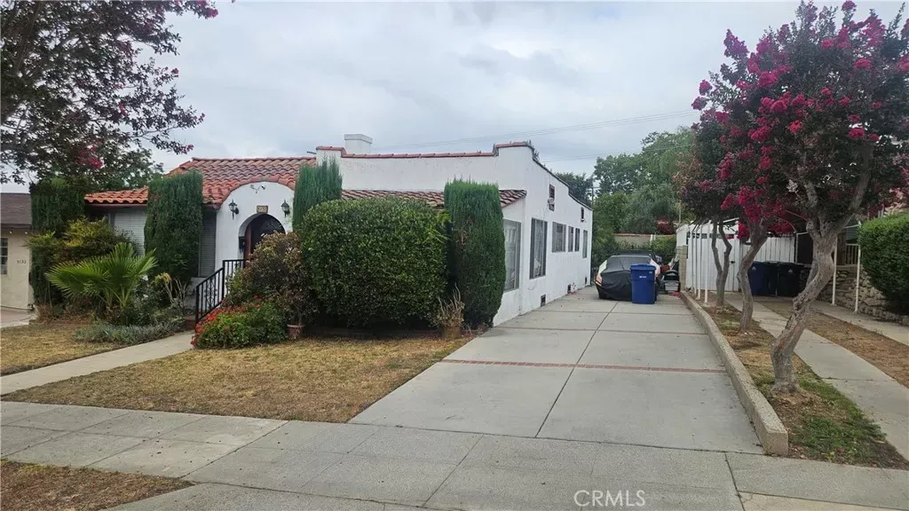 Property Photo:  5137 Rockland  CA 90041 