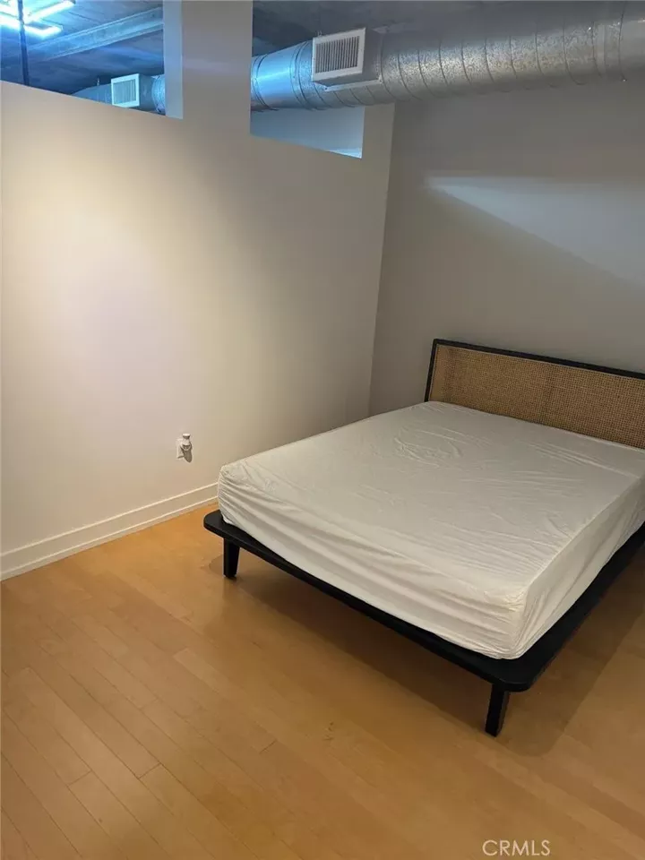 Property Photo:  645 W 9th 425  CA 90015 