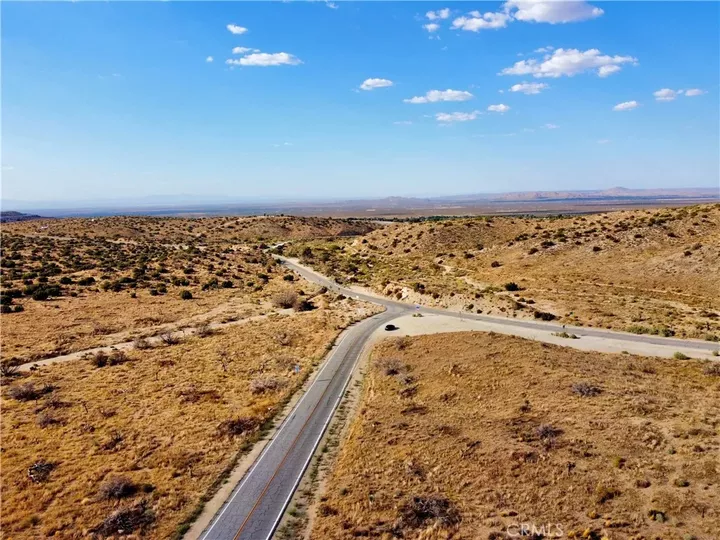 Property Photo: 13 Longview CA 93553