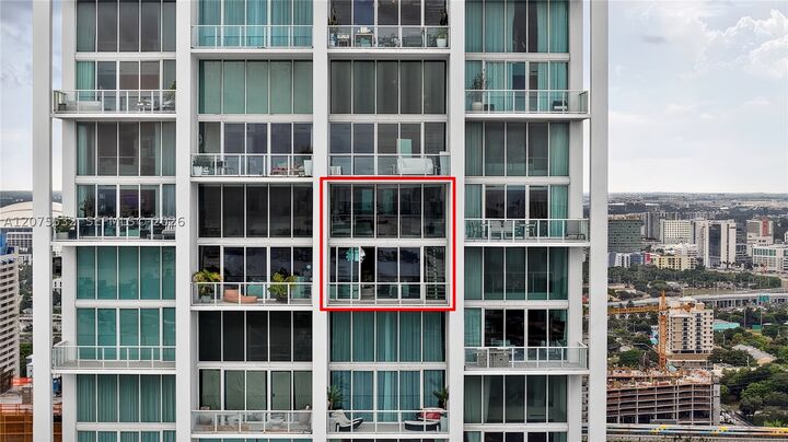 Property Photo:  1040 Biscayne Blvd 3403  FL 33132 