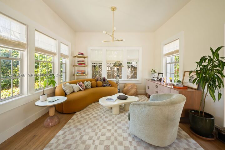 Property Photo: 524 W 47th St FL 33140