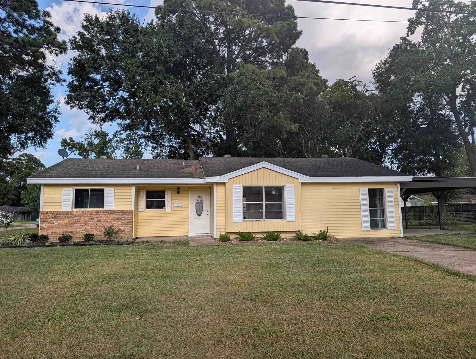 Property Photo:  3895 Bristol Drive  TX 77707 
