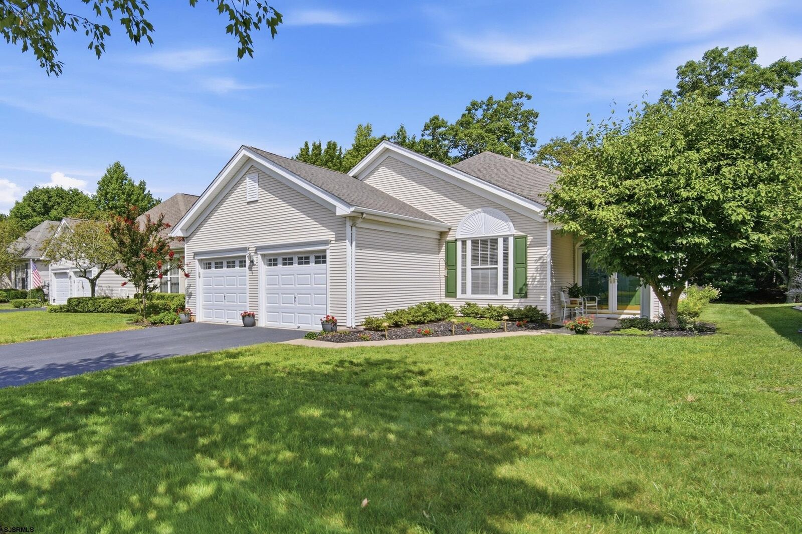 Property Photo:  54 Pembrooke Way  NJ 08205 