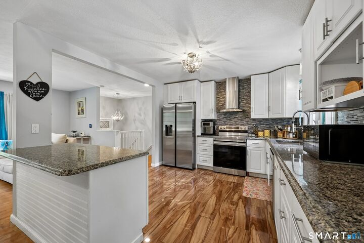 Property Photo:  660 East Street South  CT 06078 
