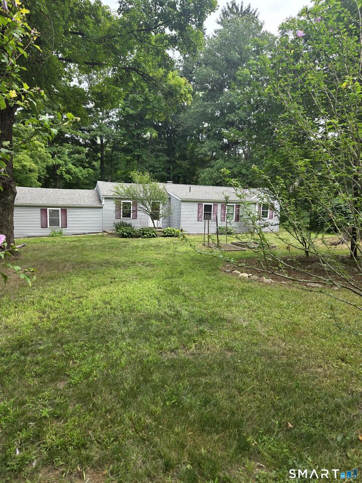 Property Photo:  26 Seagraves Road  CT 06238 