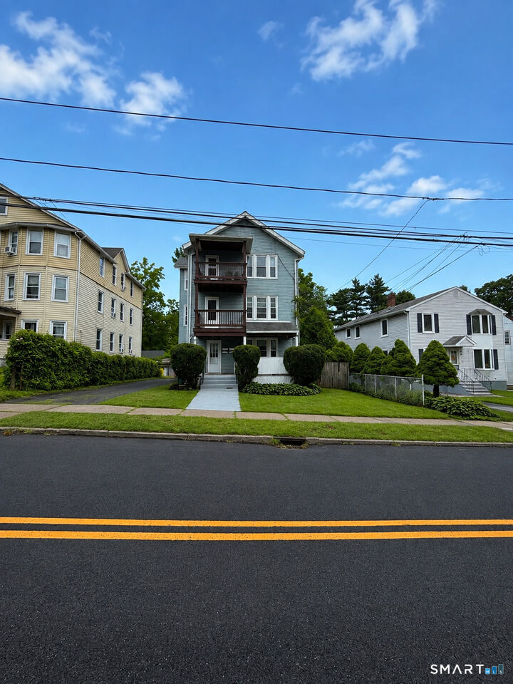 Property Photo:  62 Buell Street  CT 06051 