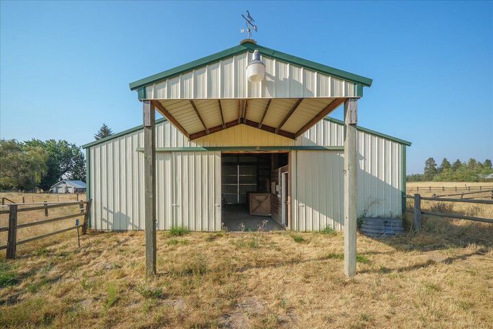 Property Photo:  8724 S Cedar Rd  WA 99224 
