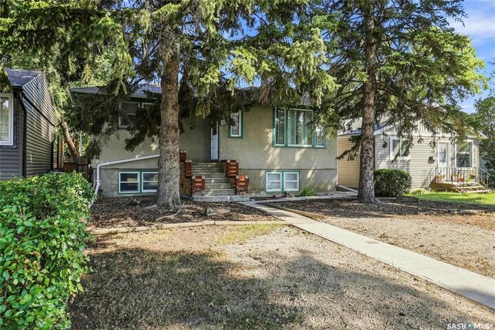 Property Photo:  309 St John Street  SK S4R 1R1 