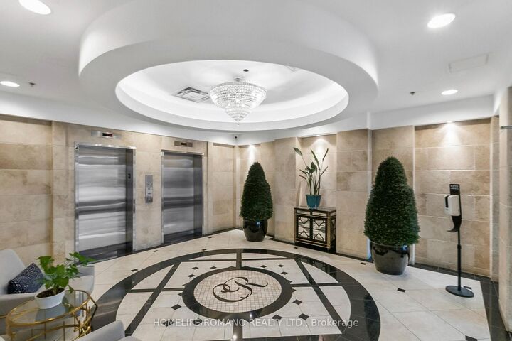 Property Photo: 650 Mount Pleasant Road 508 ON M4S 2N5