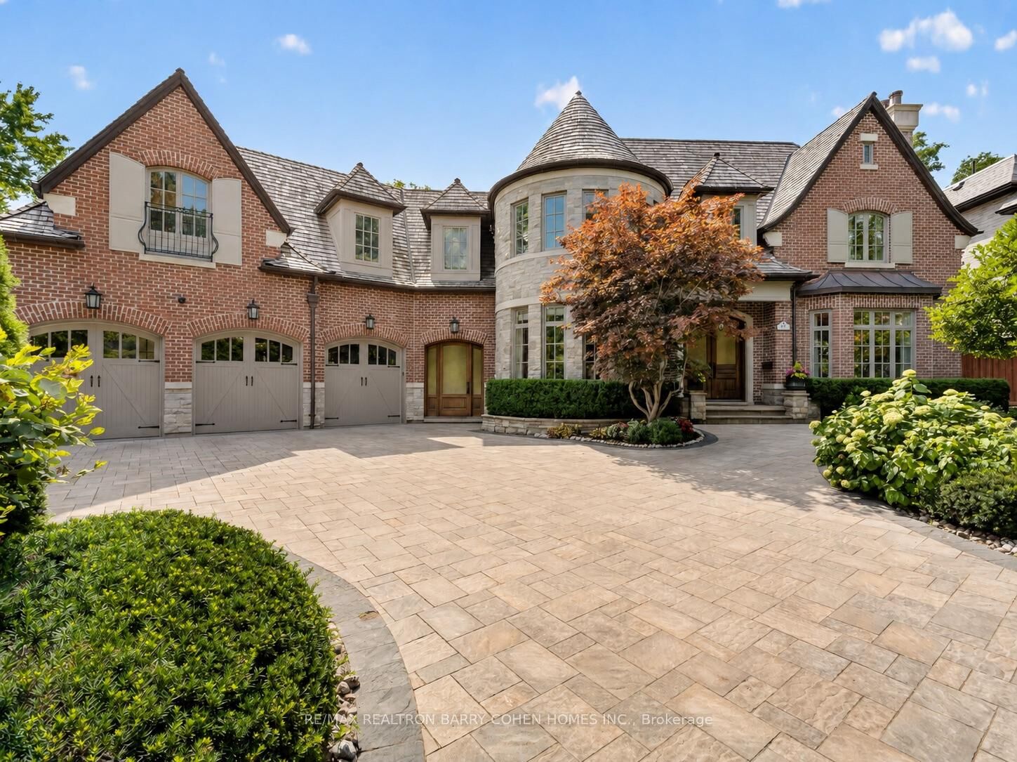 Property Photo: 21 Don Ridge Drive ON M2P 1H3