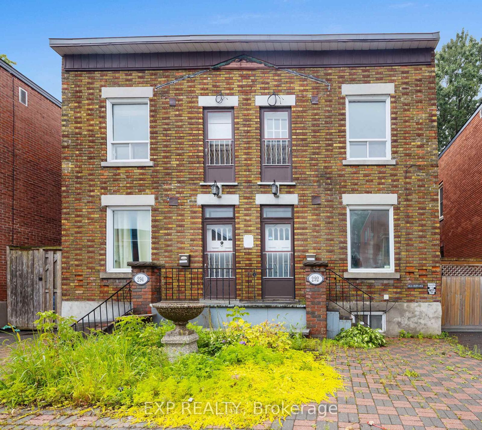 Property Photo: 292-294 Clarence Street ON K1N 5R3