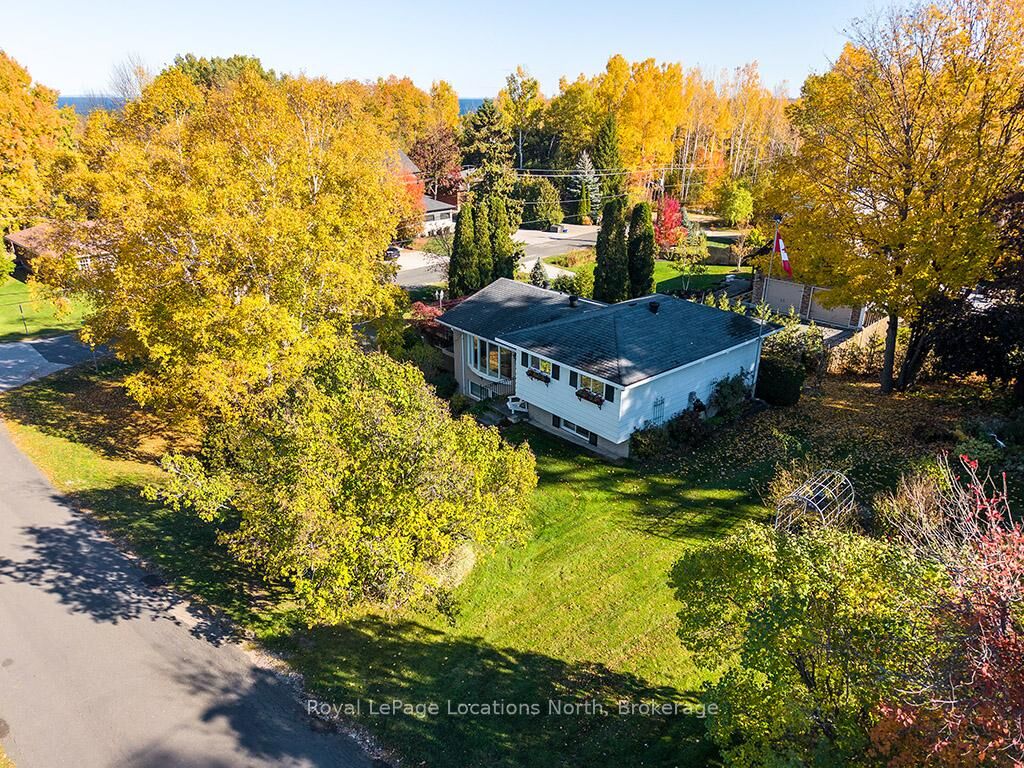 Property Photo:  15 Wellington Street S  ON N0H 2P0 