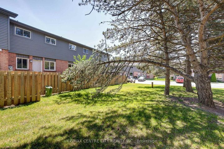 Property Photo:  1443 Huron Street 41  ON N5V 2E6 