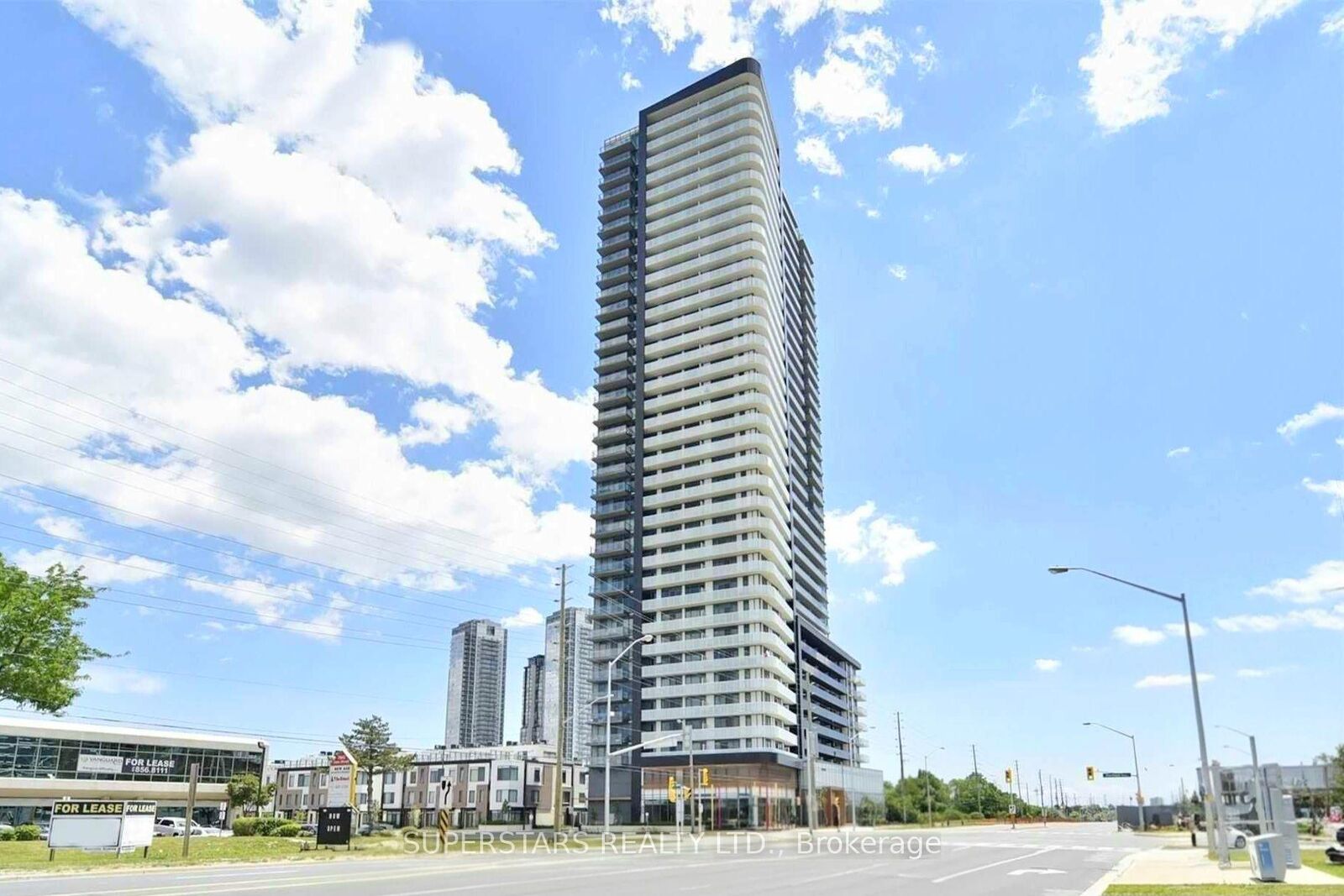 Property Photo:  7895 Jane Street 1616  ON L4K 0K2 
