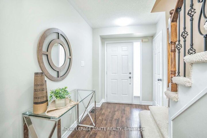 Property Photo:  172 Kirkland Place  ON L1P 1X2 