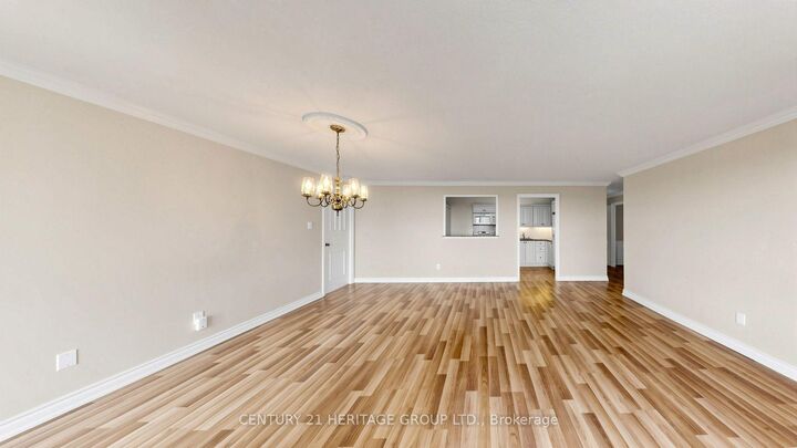 Property Photo:  60 Inverlochy Boulevard 1108  ON L3T 4T7 