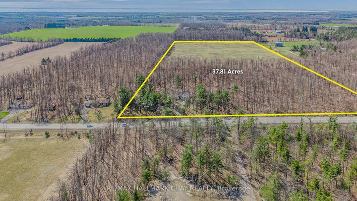 1359 Old Barrie Road E — photo 1