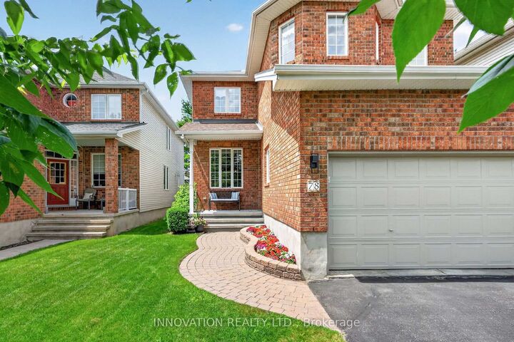 Property Photo: 78 Maricona Way ON K2T 1H3