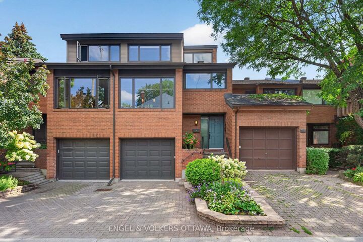 202 Holmwood Avenue — photo 1