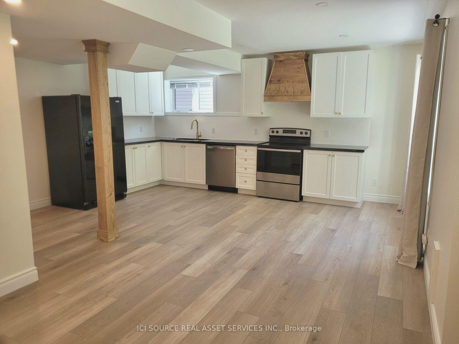 Property Photo:  66 White Sands Way Lower  ON L9Z 0E1 