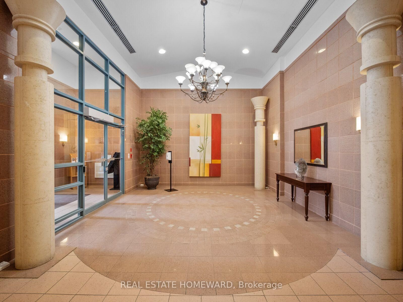 Property Photo: 1091 Kingston Road 815 ON M1N 4E5