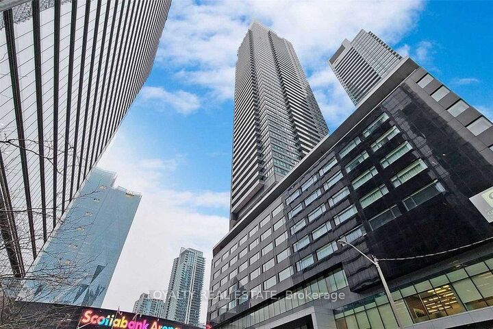 Property Photo:  65 Bremner Boulevard 4907  ON M5J 0A7 