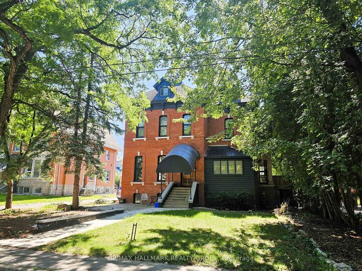 460 Wilbrod Street — photo 1