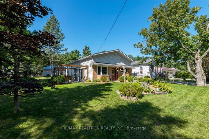 4090 Wainman Line — photo 1