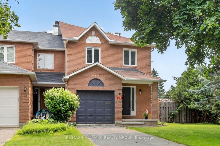 Property Photo:  23 Whitegate Crescent  ON K2J 4B6 