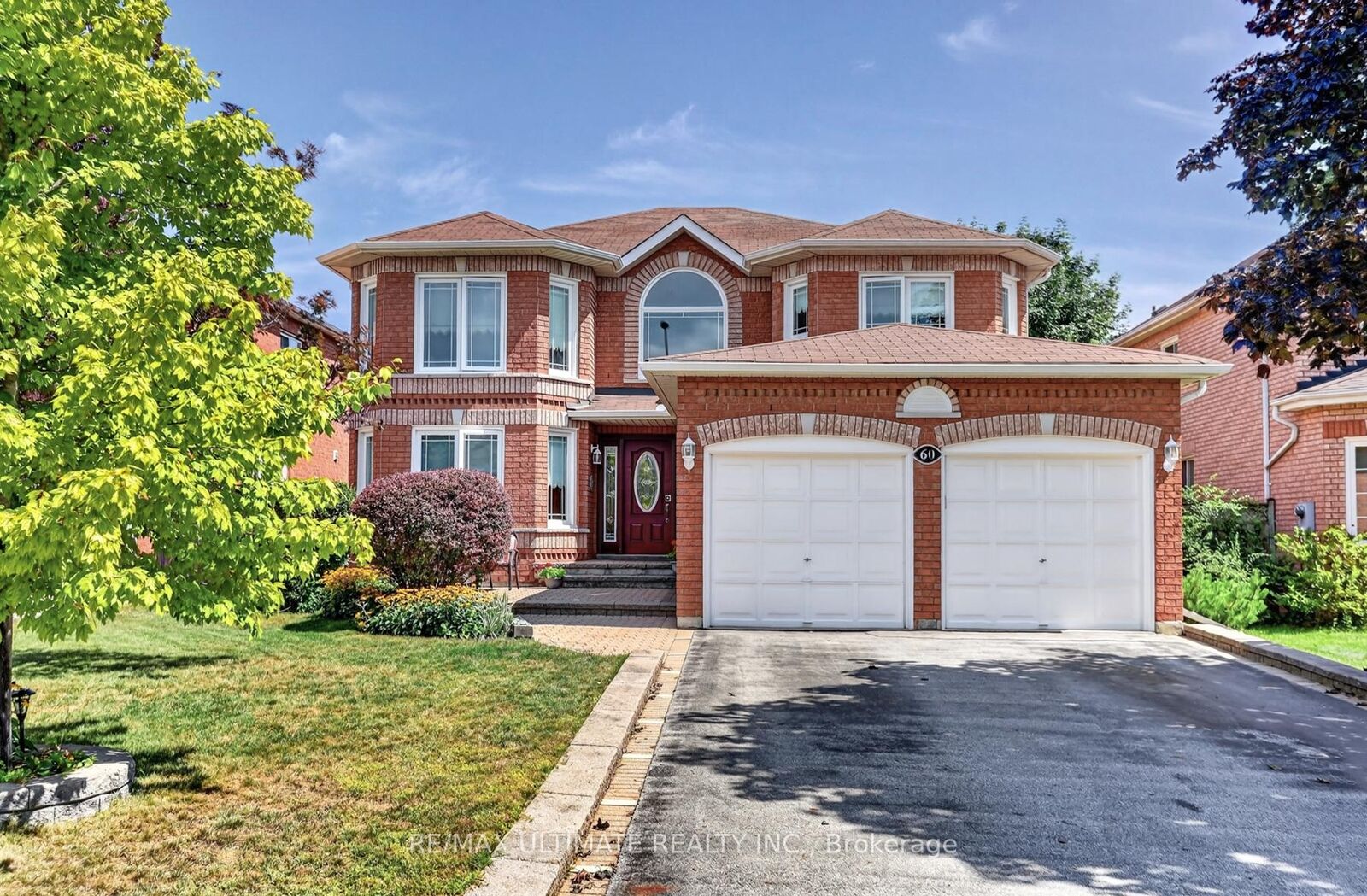 Property Photo: 60 Devonridge Crescent ON M1C 5B1