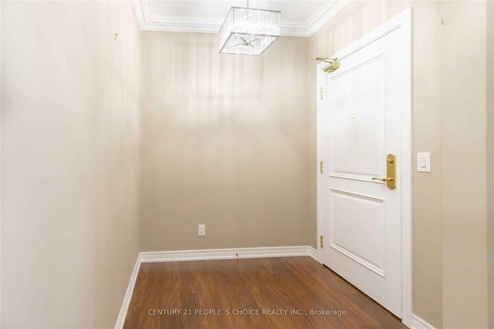 Property Photo:  9245 Jane Street 704  ON L6A 0J9 