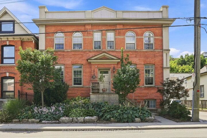 Property Photo: 54 Alanson Street 202 ON L8N 1W5