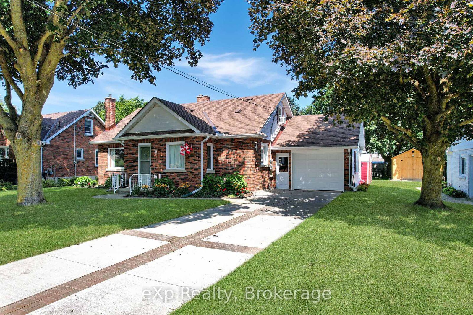 Property Photo: 6 Johnstone Boulevard ON N0G 2V0